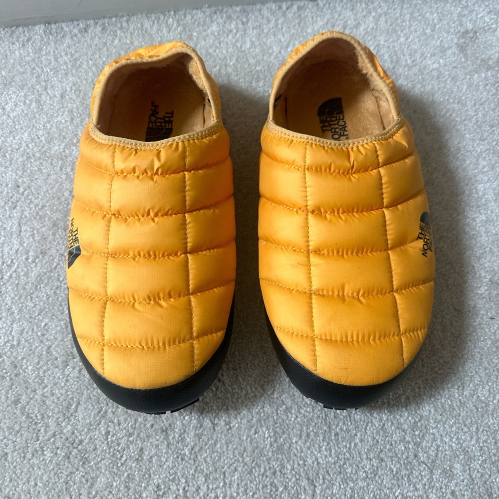 The North Face Thermoball Traction Mules V